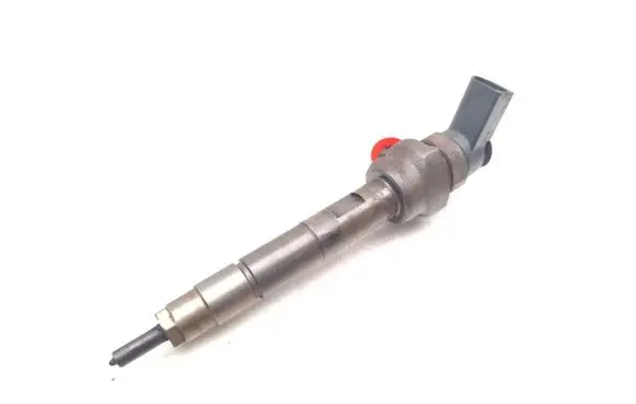 BMW 1 E81 E87 Fuel injector 7798446 0445110289