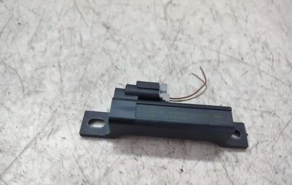 Infiniti Q50 Keyless system antenna 5WK48775