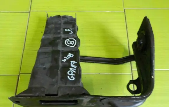 Mercedes-Benz CLK A209 C209 Front bumper shock/impact absorber PRZOD GP117
