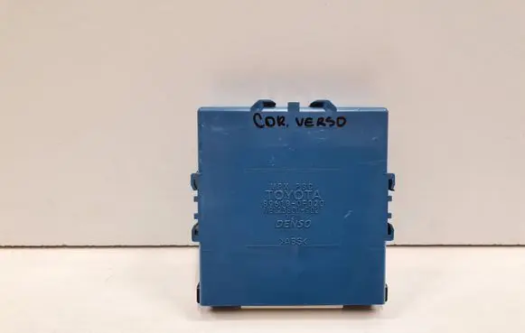 Toyota Corolla Verso AR10 Combustion control unit/module 896180F020 MB1238009021