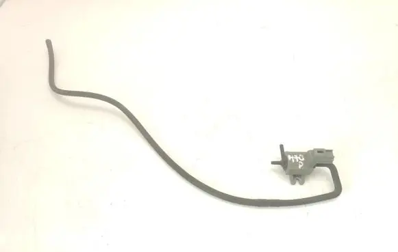 Jaguar XJ X350 Turbo solenoid valve 70121100