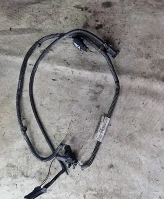 Ford Kuga I Windshield washer spray nozzle 8V4T14297