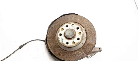 Audi Q3 8U Rear wheel hub