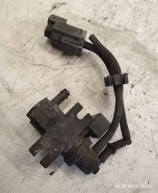 BMW X3 E83 Turbo solenoid valve 70206301