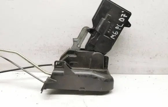 Mazda 6 Front door lock
