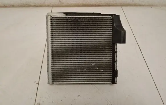 Volkswagen Golf V Air conditioning (A/C) radiator (interior) 3C1920103B