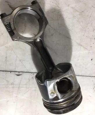 Opel Vivaro Piston with connecting rod 080940