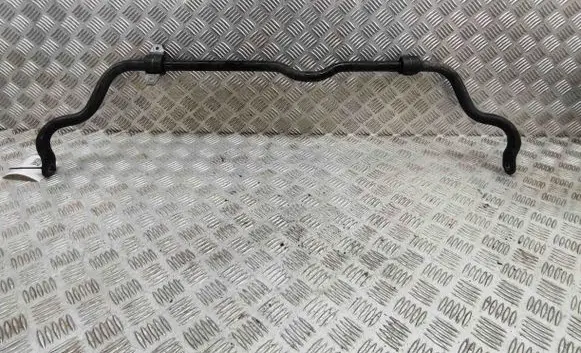 Infiniti Q30 Front anti-roll bar/sway bar A2463203511