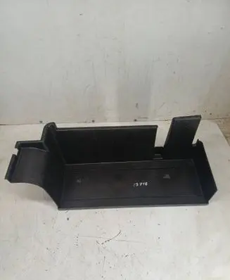 Volvo XC90 Battery box tray 8697004