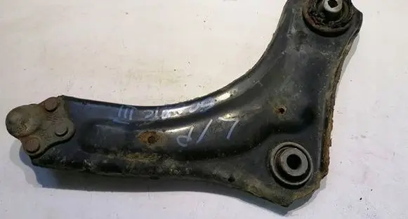 Renault Scenic III - Grand scenic III Front lower control arm/wishbone 507878577