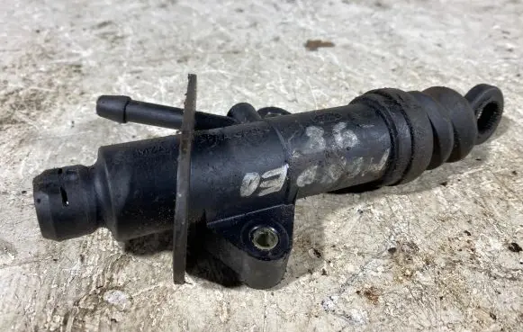 Clutch master cylinder