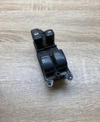 Toyota Corolla Verso E121 Electric window control switch 8404013060 514699
