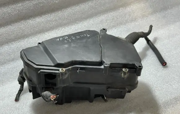 Volkswagen Touareg I Fuse box set 7L0937576A 7L0937576B 7L0937503