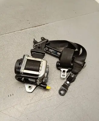 Volvo V60 Front seatbelt 616155800 012R0000