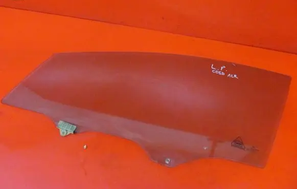 KIA Ceed Front door window glass four-door 43R001167