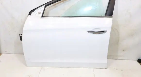 Hyundai Elantra VI Front door 
