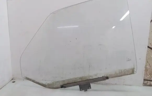 Volkswagen Transporter - Caravelle T4 Front door window/glass (coupe) 43R001352