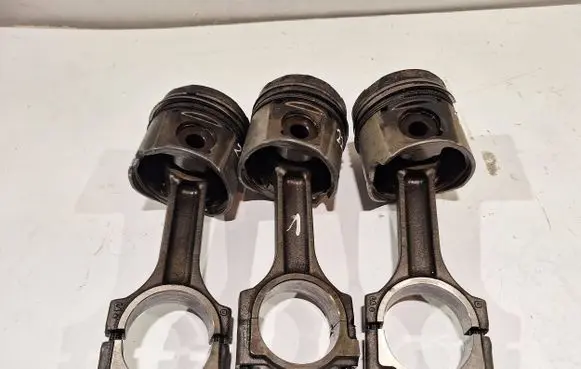 Renault Master II Piston with connecting rod