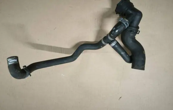 Audi Q5 SQ5 Engine coolant pipe/hose 80A122049G