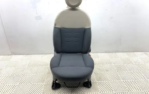 Fiat 500 Front passenger seat 