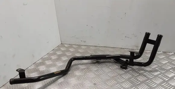 Volkswagen Touareg I Engine coolant pipe/hose 7L6121065B