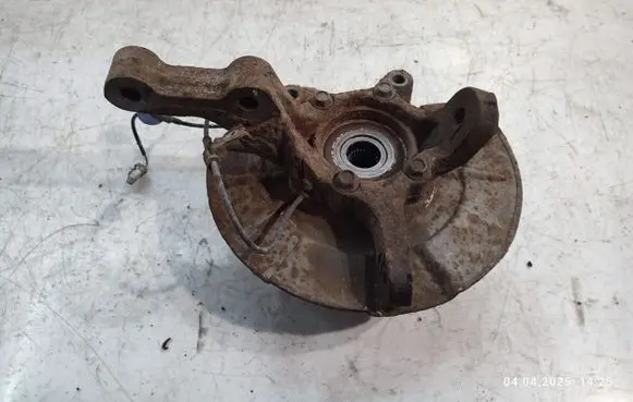Suzuki Grand Vitara II Front wheel hub