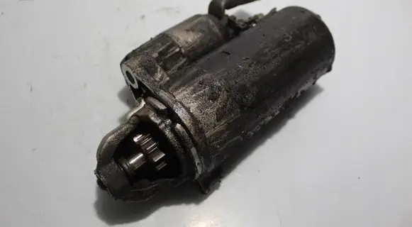 Audi A6 S6 C6 4F Starter motor