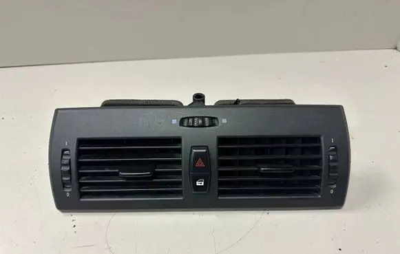 BMW X3 E83 Dash center air vent grill 3400074