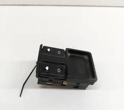 BMW 5 E34 Electric window control switch 1374491