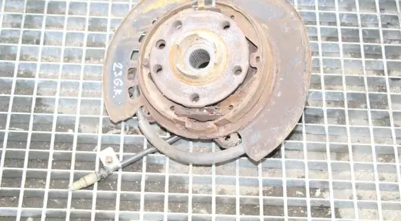 Volkswagen Touareg I Rear wheel hub