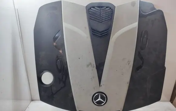 Mercedes-Benz E W212 Engine cover (trim) A6420104267