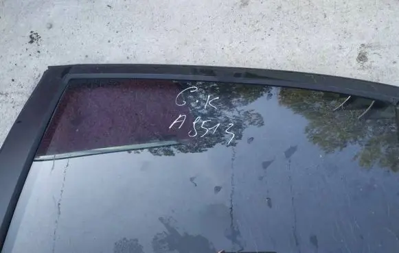 KIA Rio Rear door window glass