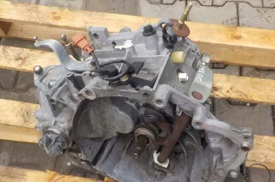 Citroen Xsara Manual 5 speed gearbox 20TA84