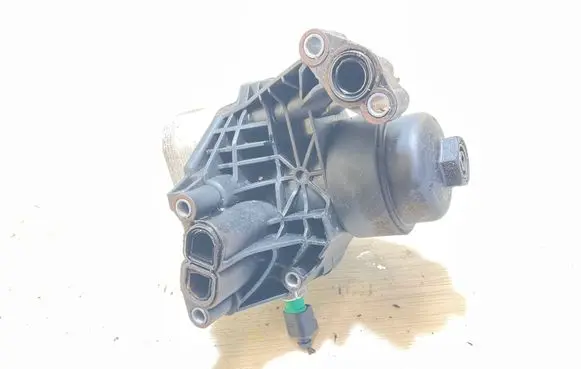 Audi Q3 8U Oil filter mounting bracket 03N115389A