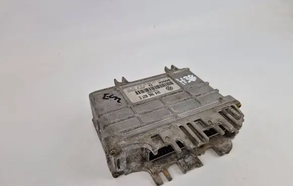Volkswagen Golf III Engine control unit/module 6K0906027E 0261204593