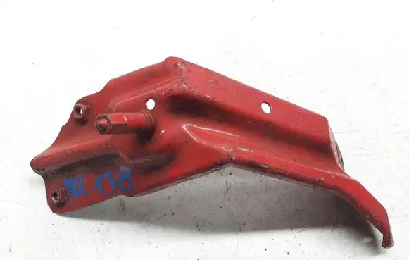 Seat Leon (1P) Fender mounting bracket