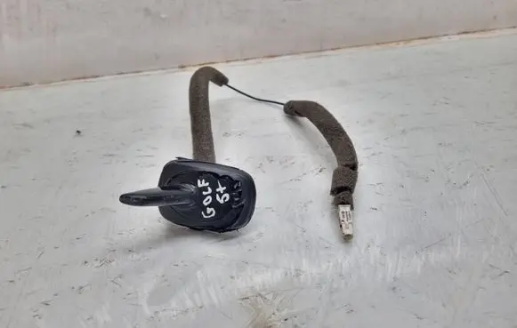 Volkswagen Golf Plus Aerial GPS antenna 6Q0035575A
