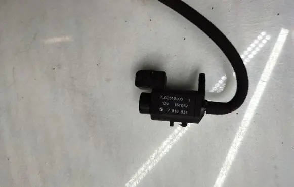 BMW X5 E70 Turbo solenoid valve 7810831 70231800