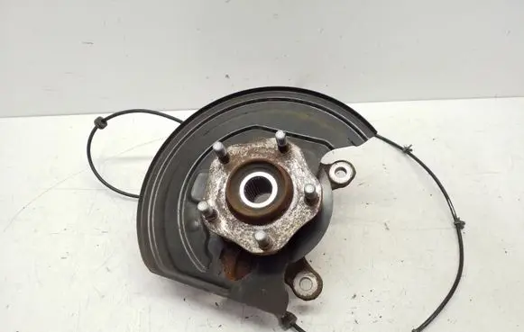 Nissan Leaf I (ZE0) Front wheel hub