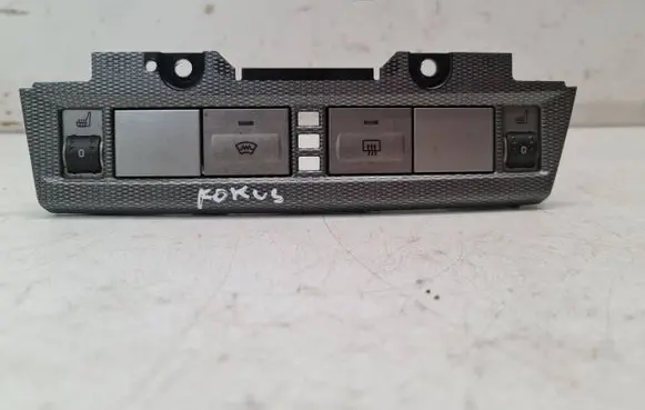 Ford Focus Windscreen/window heater switch 8M5113D734A