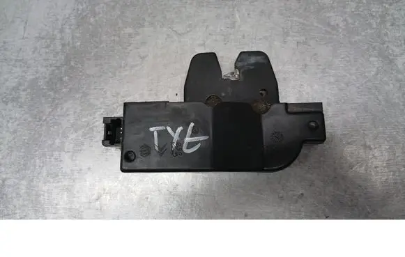 Peugeot 307 CC Tailgate/trunk/boot lock/catch/latch 9646091580