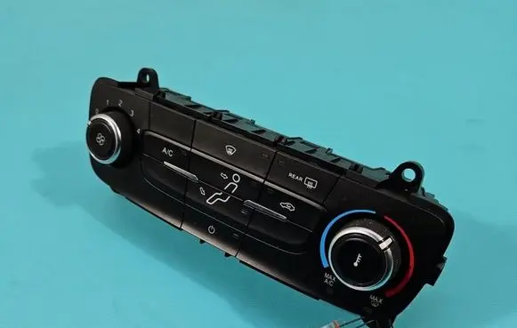 Ford Focus Climate control/heater control trim F1ET19980AE IMPRK1556232
