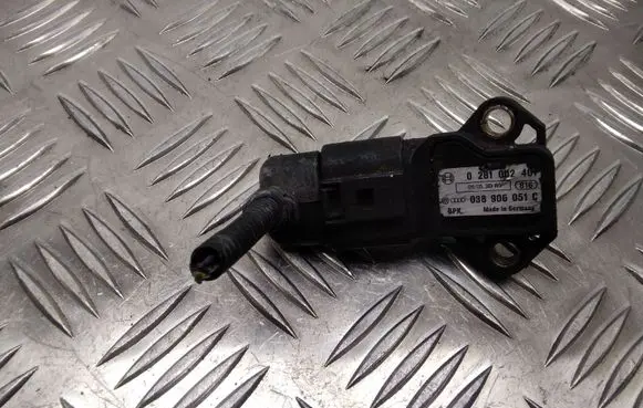 Skoda Octavia Mk2 (1Z) Air pressure sensor 038906051C