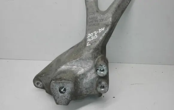 Audi A8 S8 D4 4H Engine mounting bracket 4H0199307AF