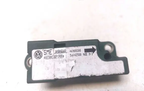 Volkswagen New Beetle Airbag deployment crash/impact sensor IJ0909606L