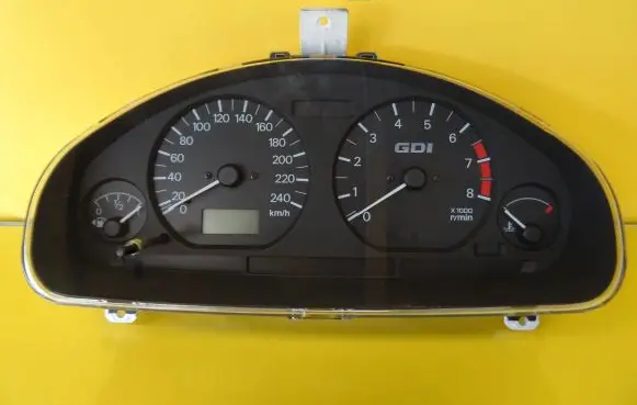 Mitsubishi Carisma Speedometer (instrument cluster) MR308415