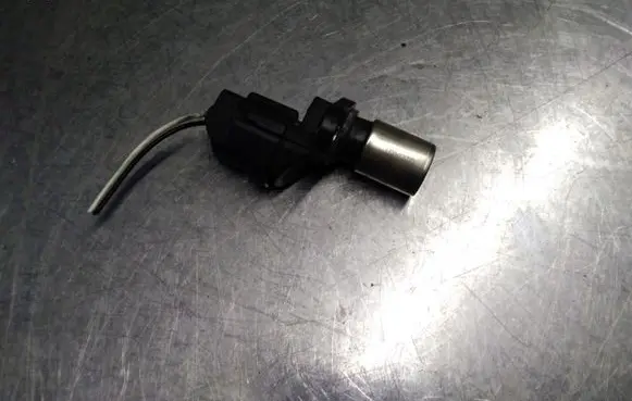 Toyota Corolla Verso E121 Camshaft position sensor 9091905012 0296000251