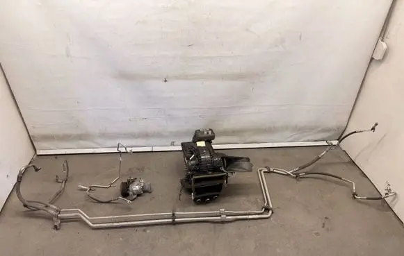 Renault Twingo III Air conditioning (A/C) pipe/hose TW3PRZEKKLIM1