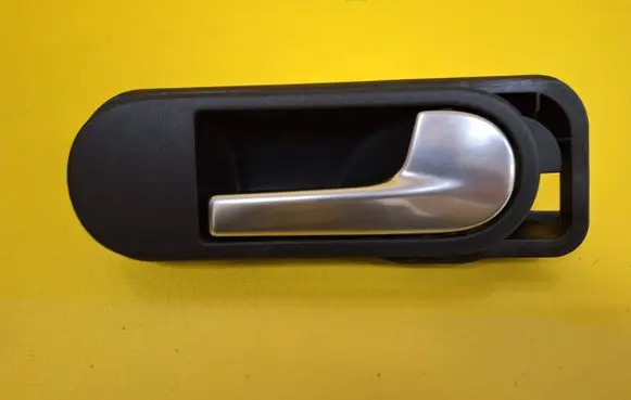 Volkswagen Golf Plus Rear door interior handle 5M0837198