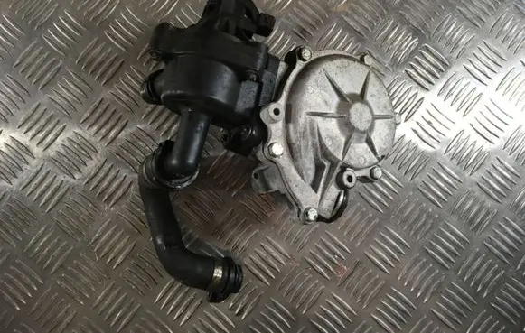 BMW 3 E46 Vacuum pump 280515